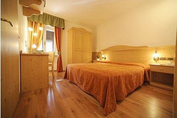 Италия Hotel Pieve Di Ledro, Интерьор